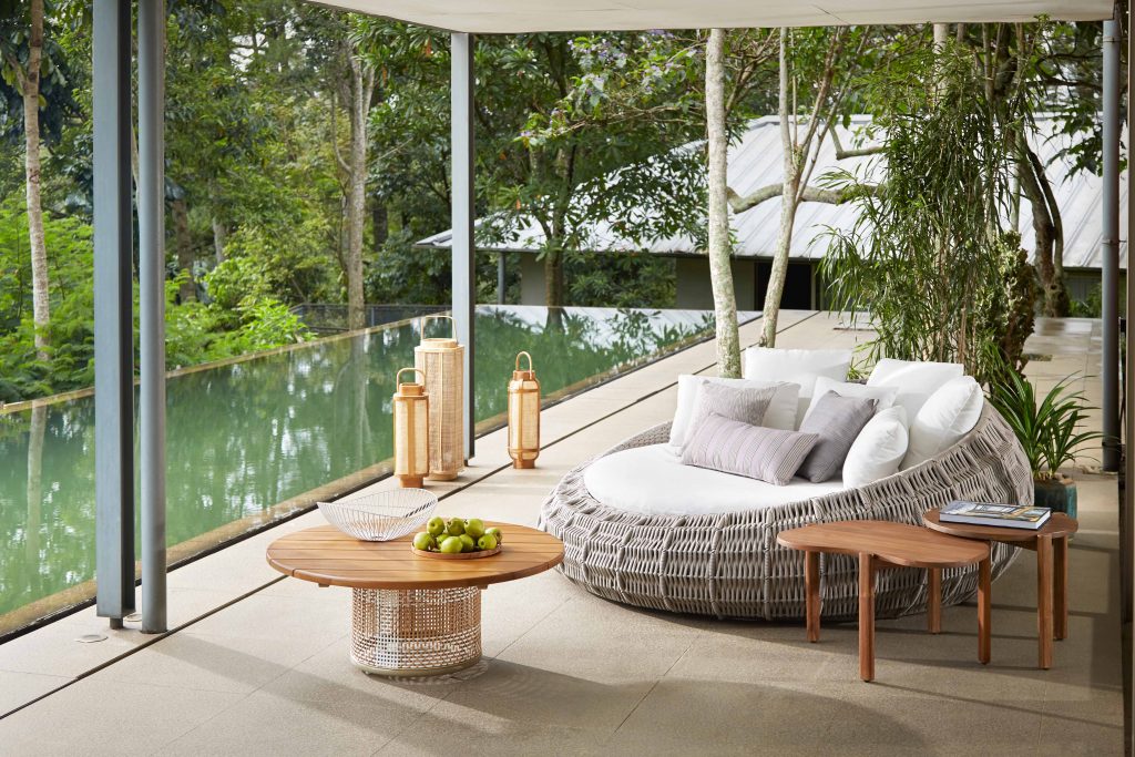 memilih furniture jakarta