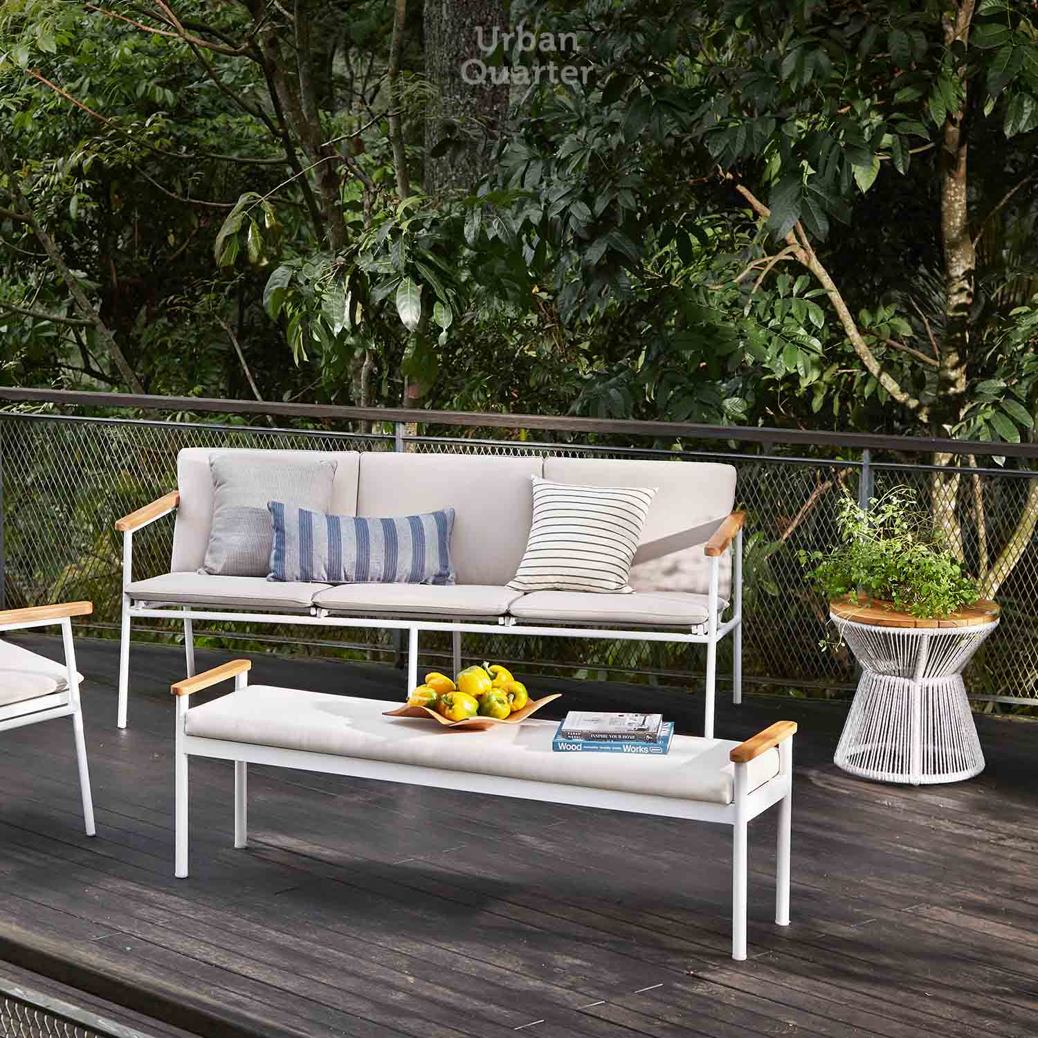 211115_UQ_gautama71694(02)