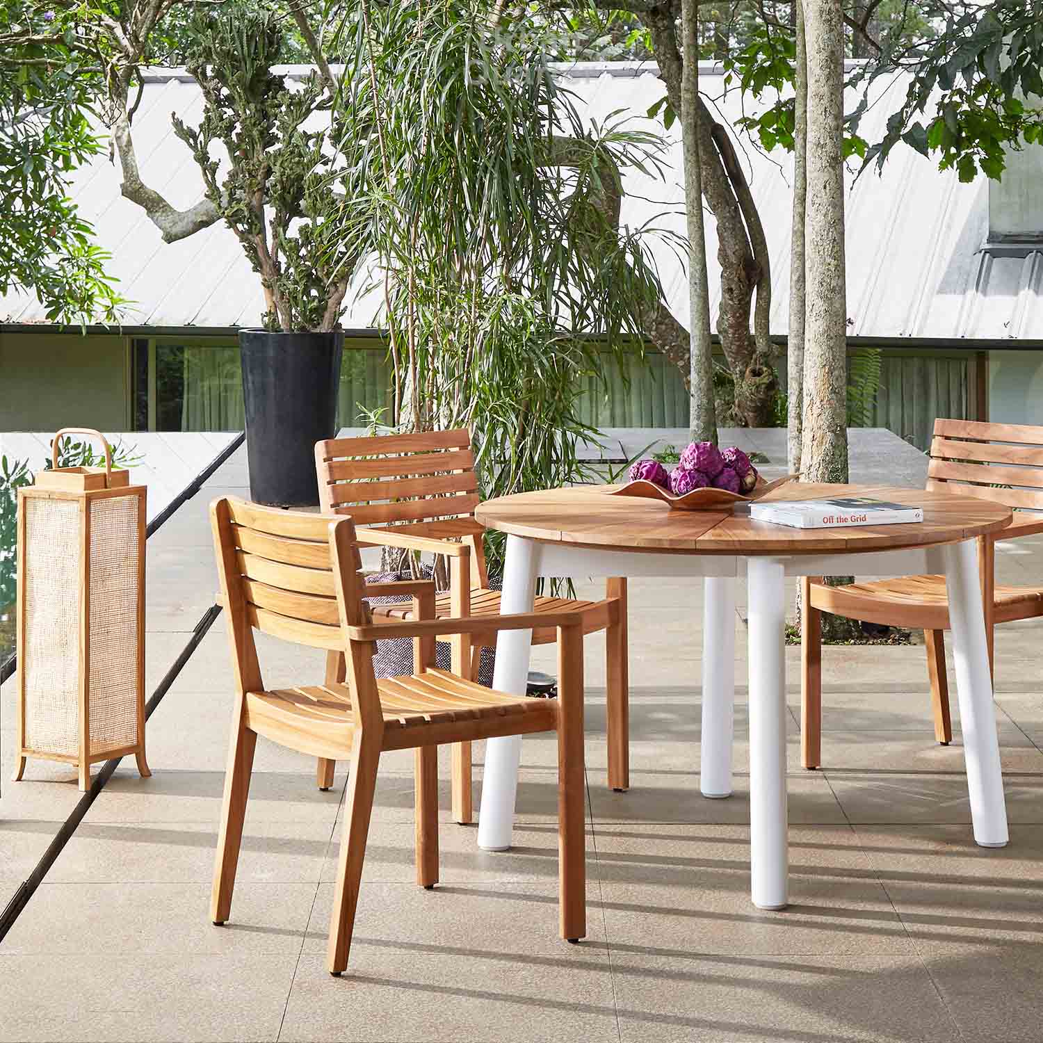 211115_UQ_gautama72006(01)