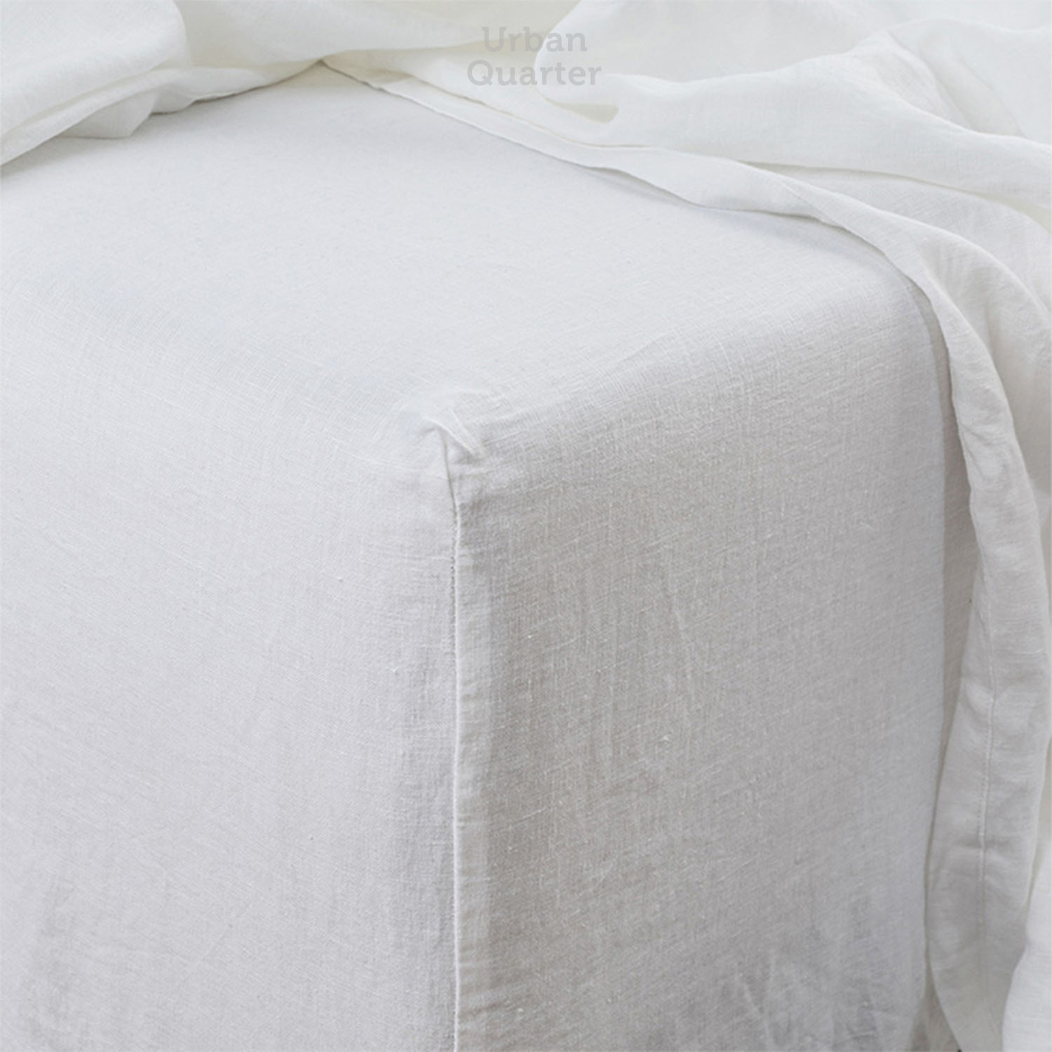 linen_fitted_sheet_set_white_closeup_corner_750x750
