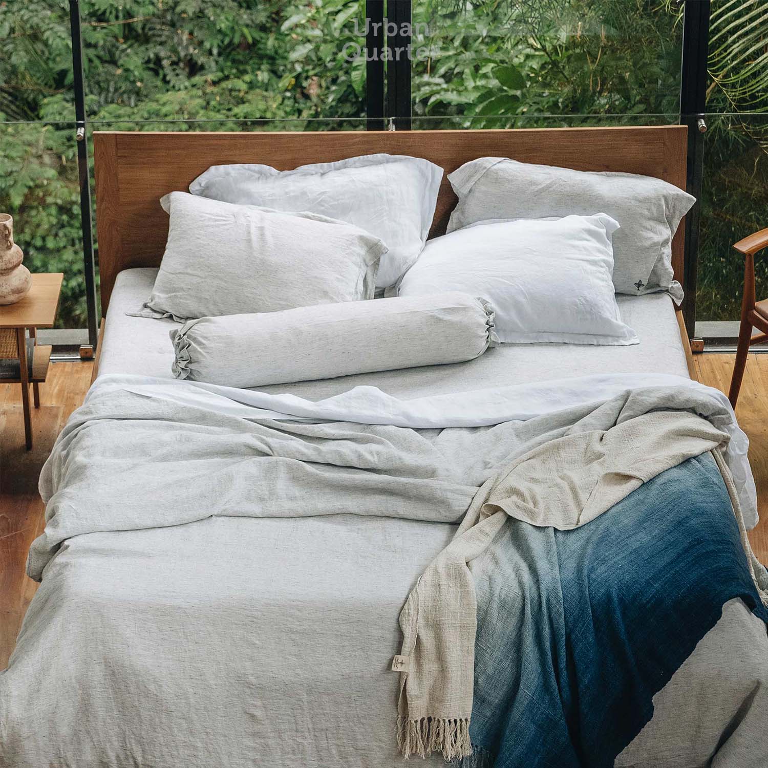 linen_fitted_sheet_set_pinstripe_lifestyle_1500x1500
